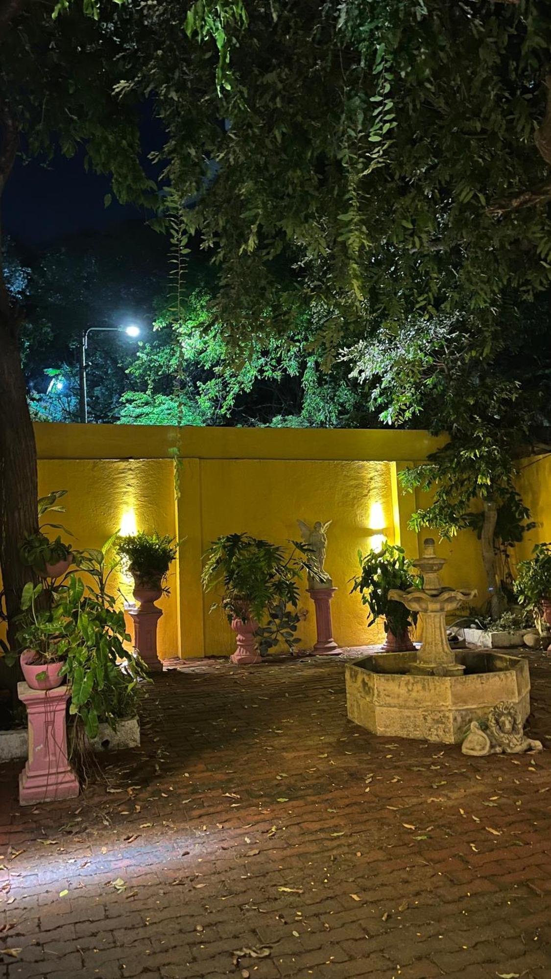 Sacramento Hotel Gaira Kültér fotó